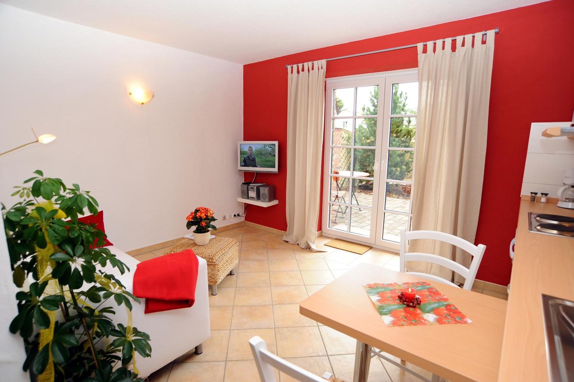 Kastanienhof Apartment Бург Екстериор снимка